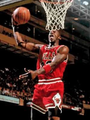 Michael Jordan clavada